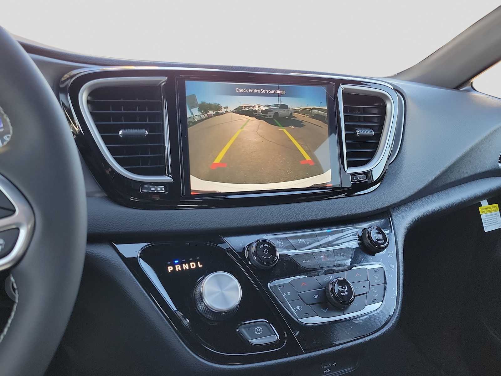 Thumbnail: 2026 Chrysler Voyager - 21