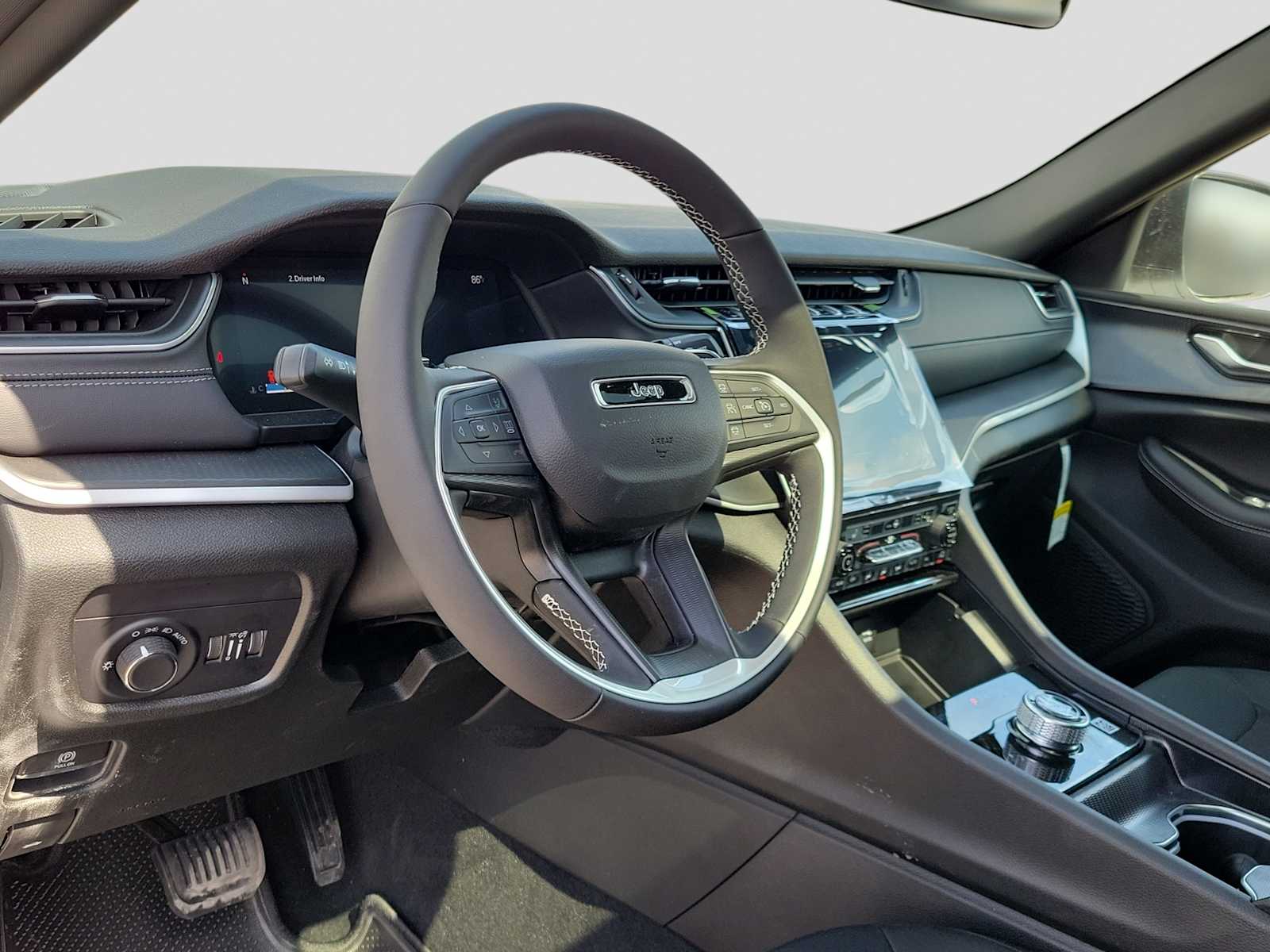 Thumbnail: 2026 Jeep Grand Cherokee - 2