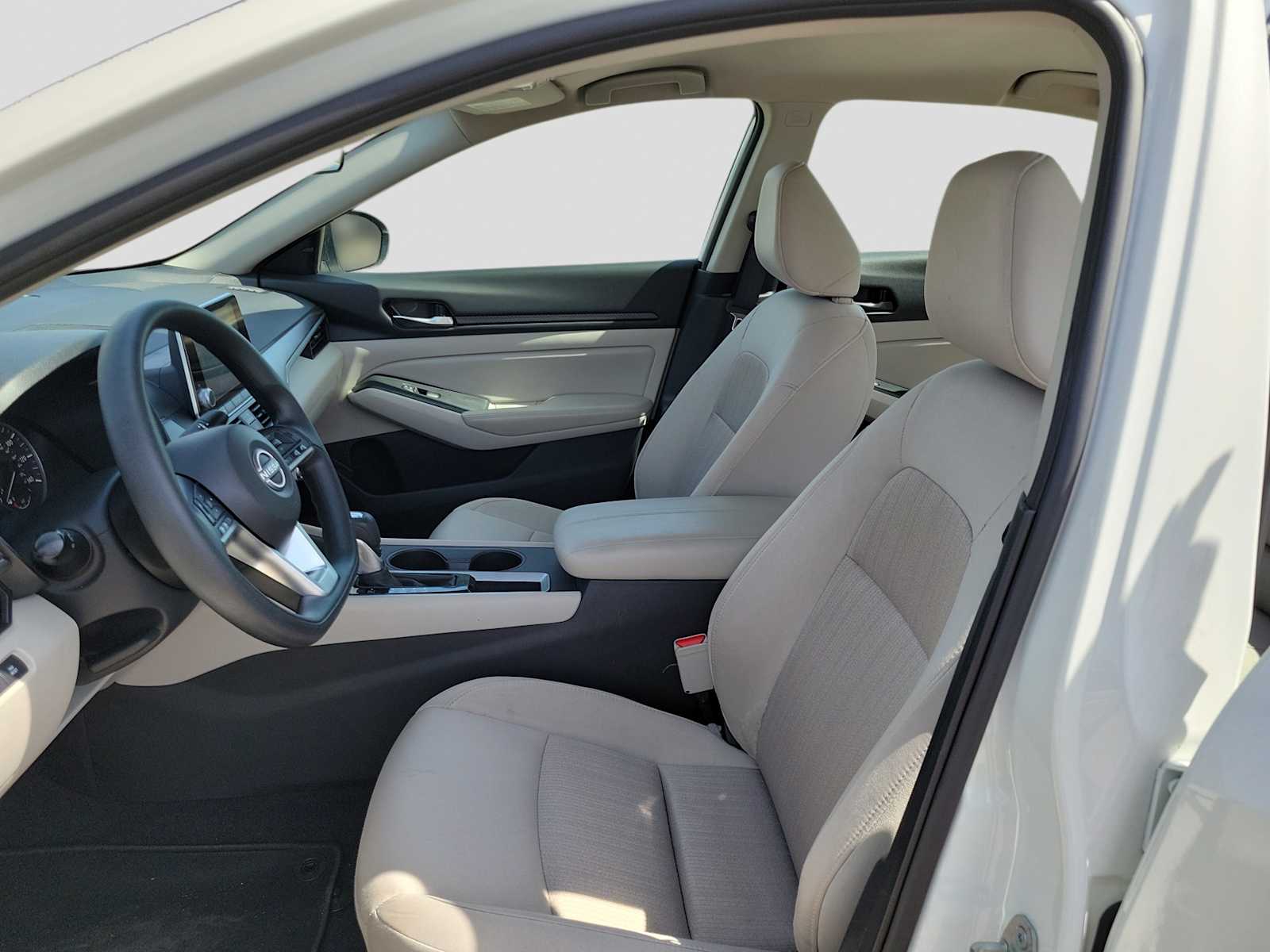 Thumbnail: 2025 Nissan Altima - 11