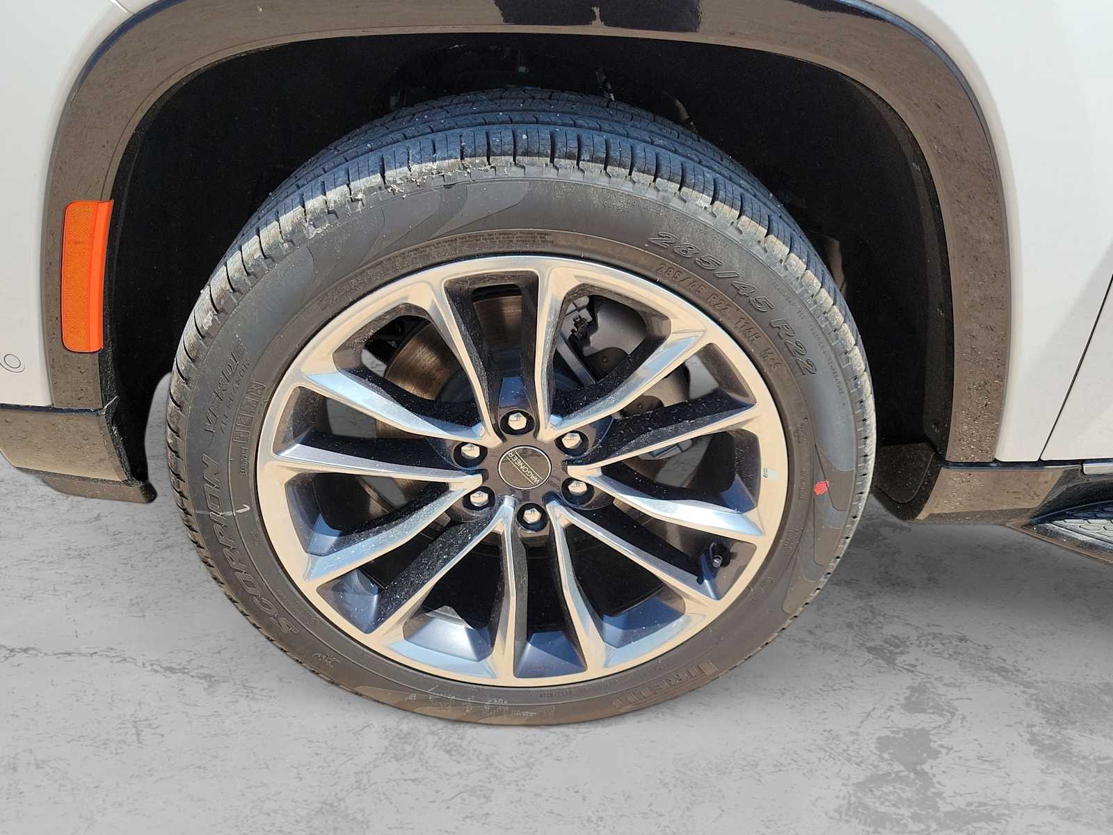 Thumbnail: 2024 Jeep Wagoneer - 8