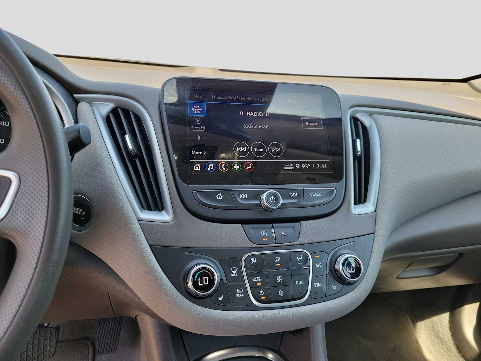 Thumbnail: 2024 Chevrolet Malibu - 21