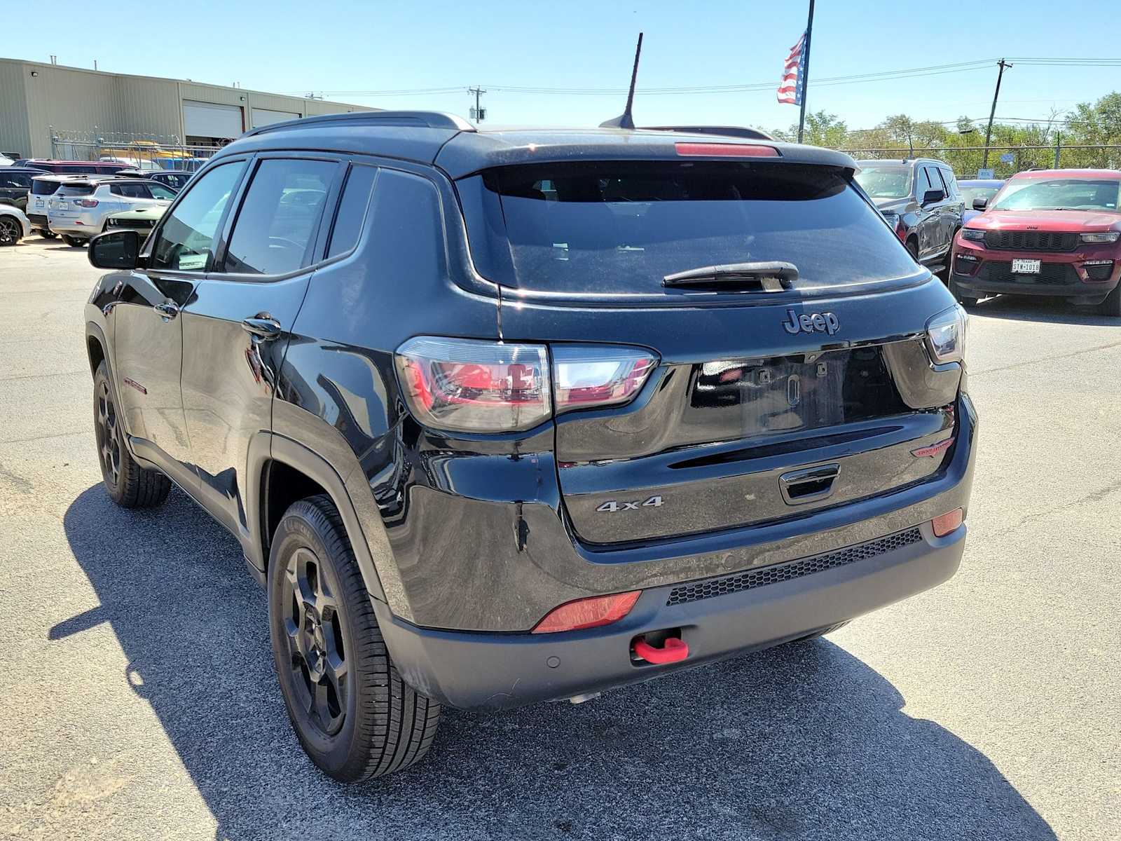 2023 Jeep Compass Trailhawk photo 4