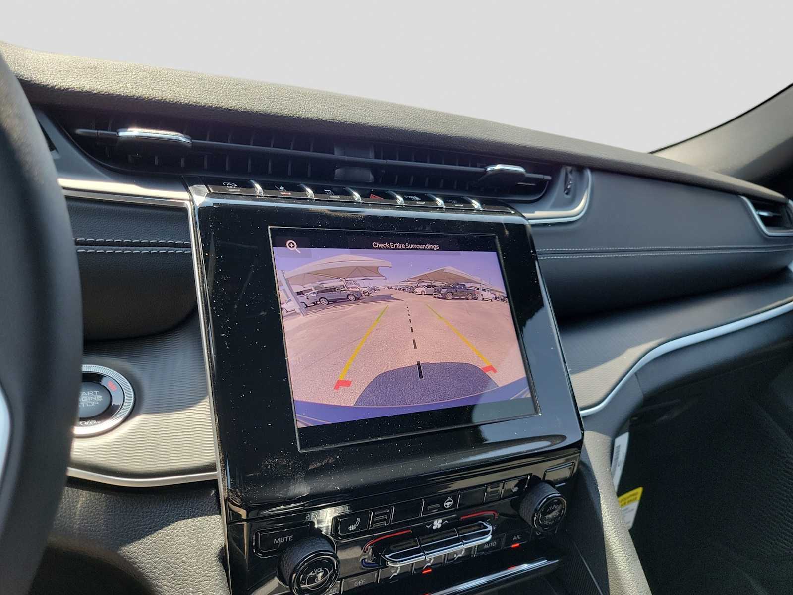 Thumbnail: 2025 Jeep Grand Cherokee - 20