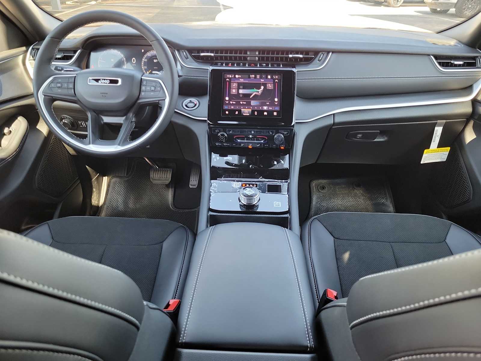 Thumbnail: 2025 Jeep Grand Cherokee - 10