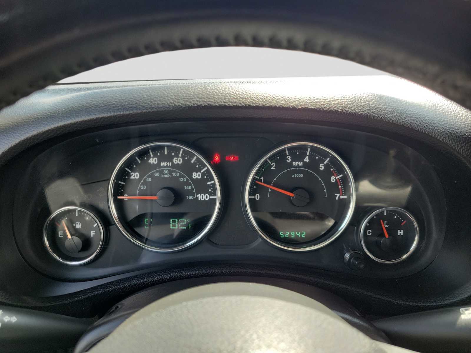 Thumbnail: 2014 Jeep Wrangler - 18