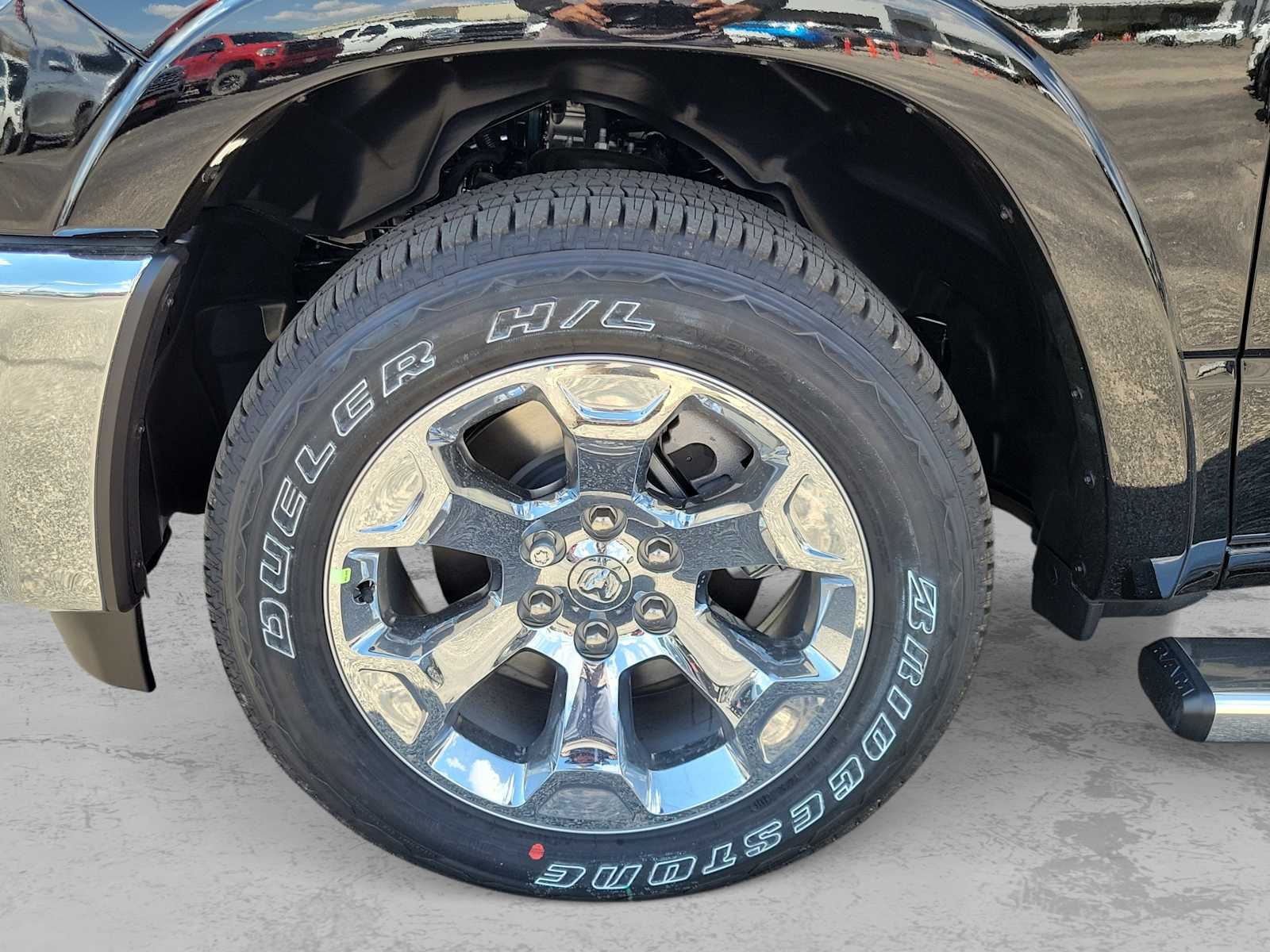 Thumbnail: 2025 RAM 1500 - 8