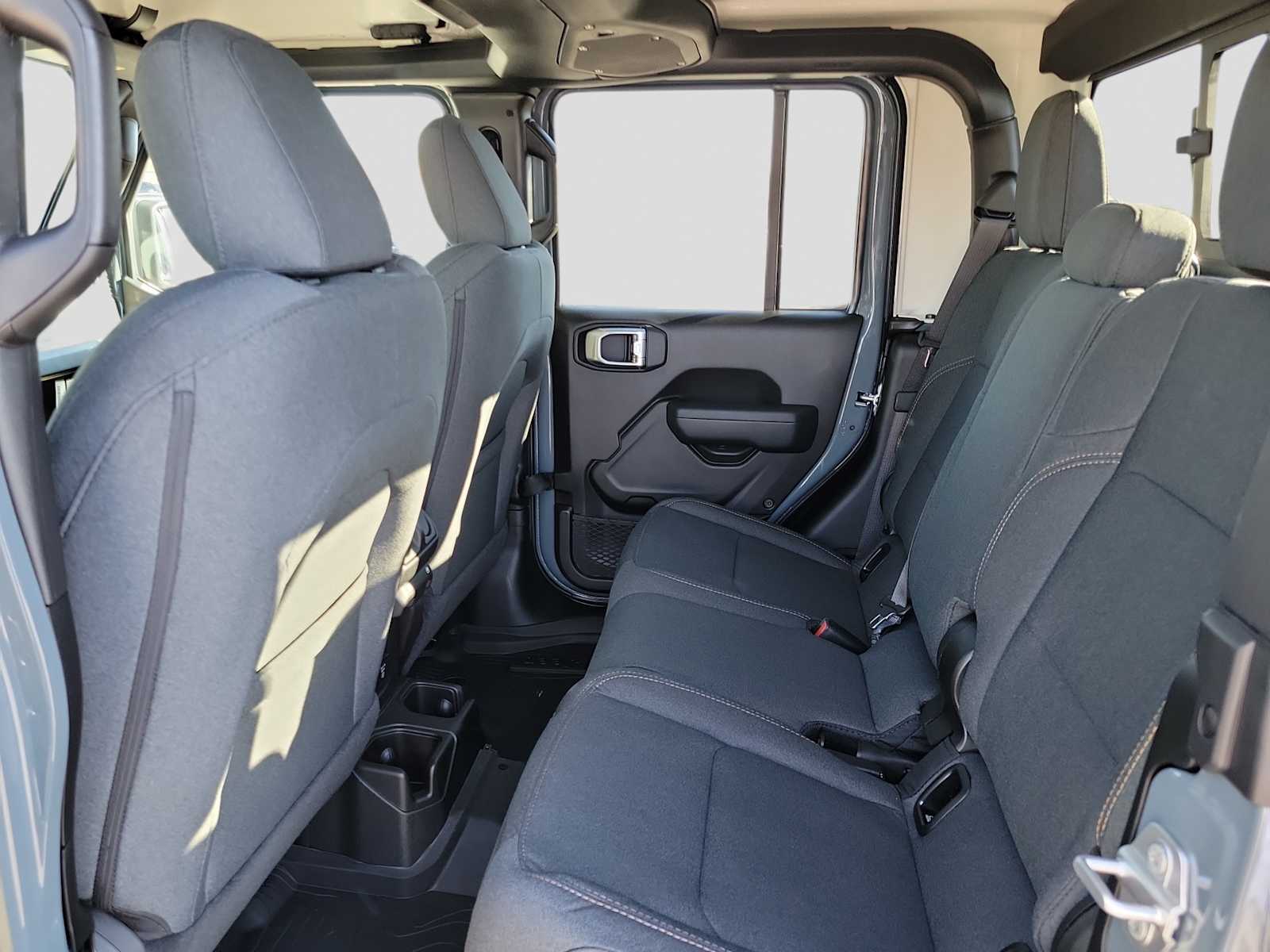 Thumbnail: 2026 Jeep Gladiator - 12