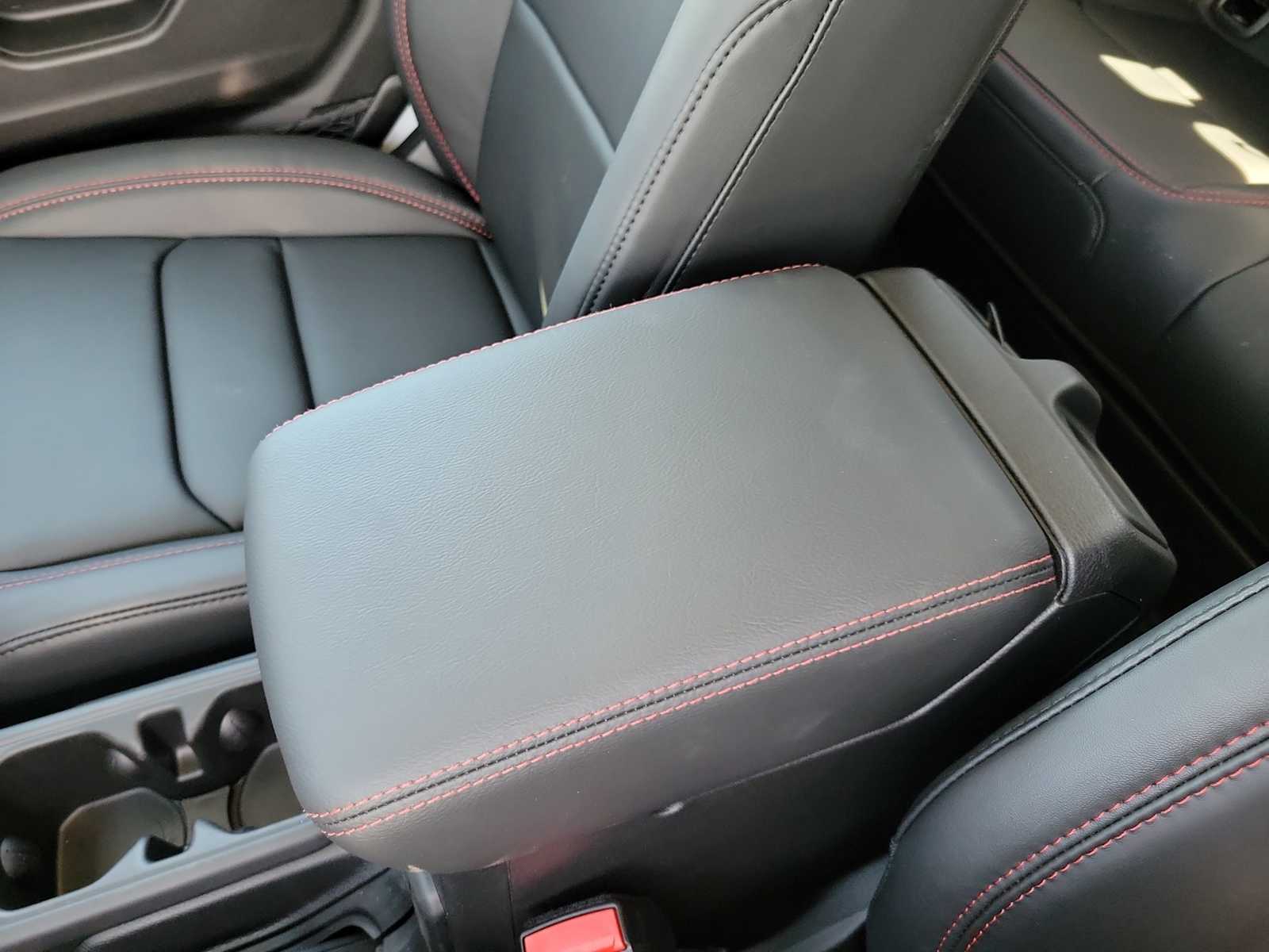 Thumbnail: 2026 Jeep Gladiator - 16