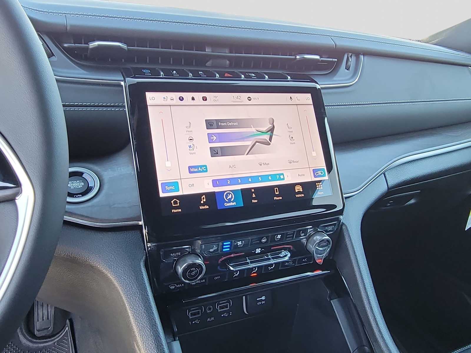 Thumbnail: 2023 Jeep Grand Cherokee - 21