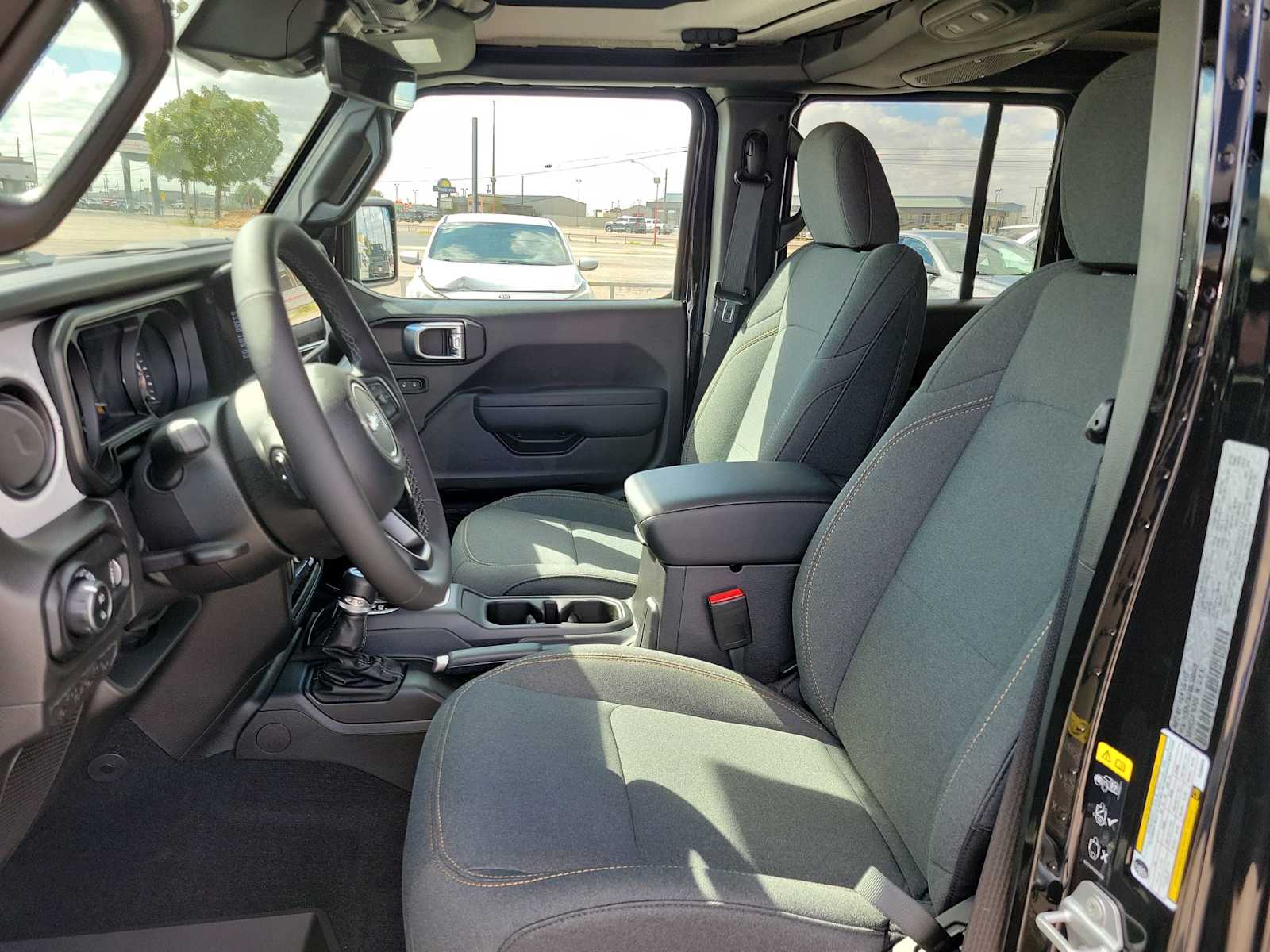 Thumbnail: 2025 Jeep Gladiator - 11