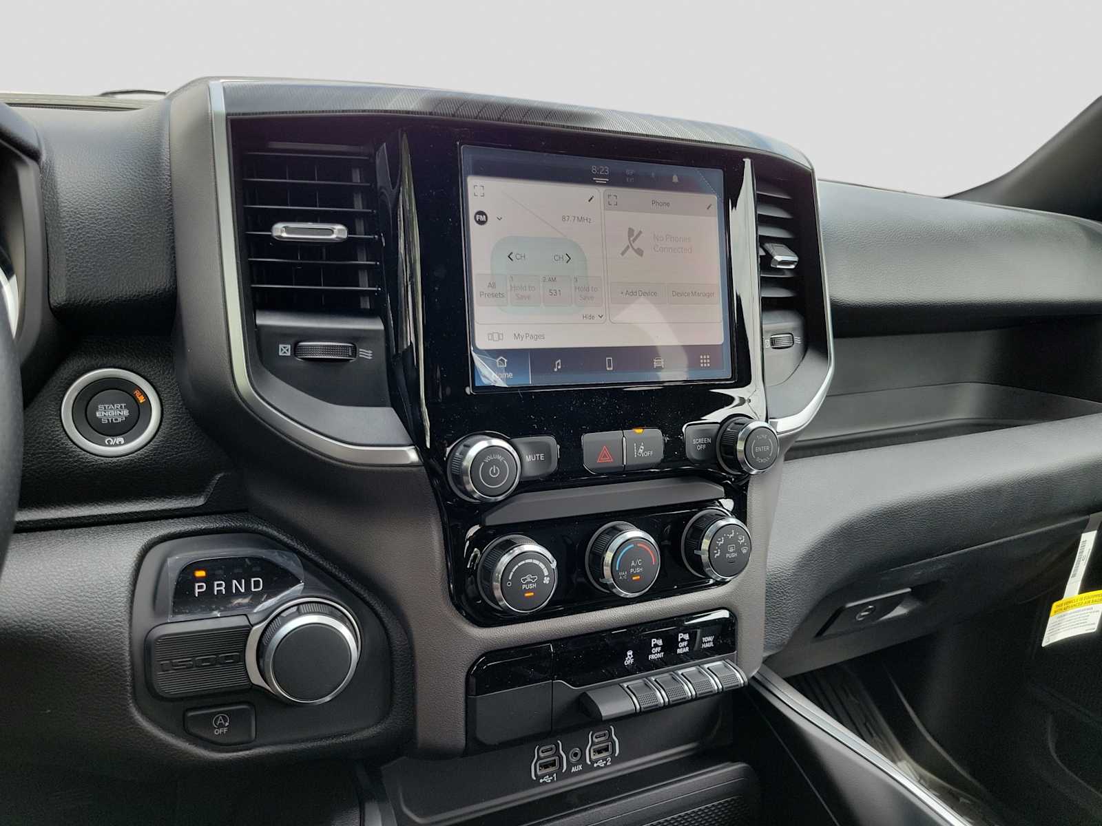 Thumbnail: 2026 RAM 1500 - 17