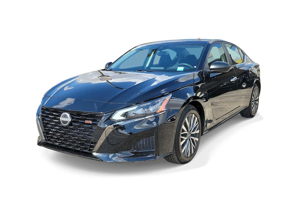 Used 2025 Nissan Altima SV Sedan