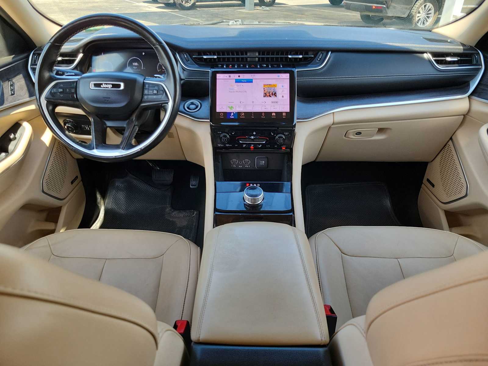 Thumbnail: 2022 Jeep Grand Cherokee - 10