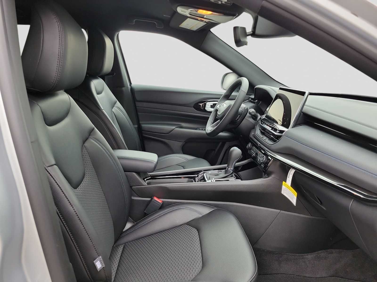 Thumbnail: 2026 Jeep Compass - 14