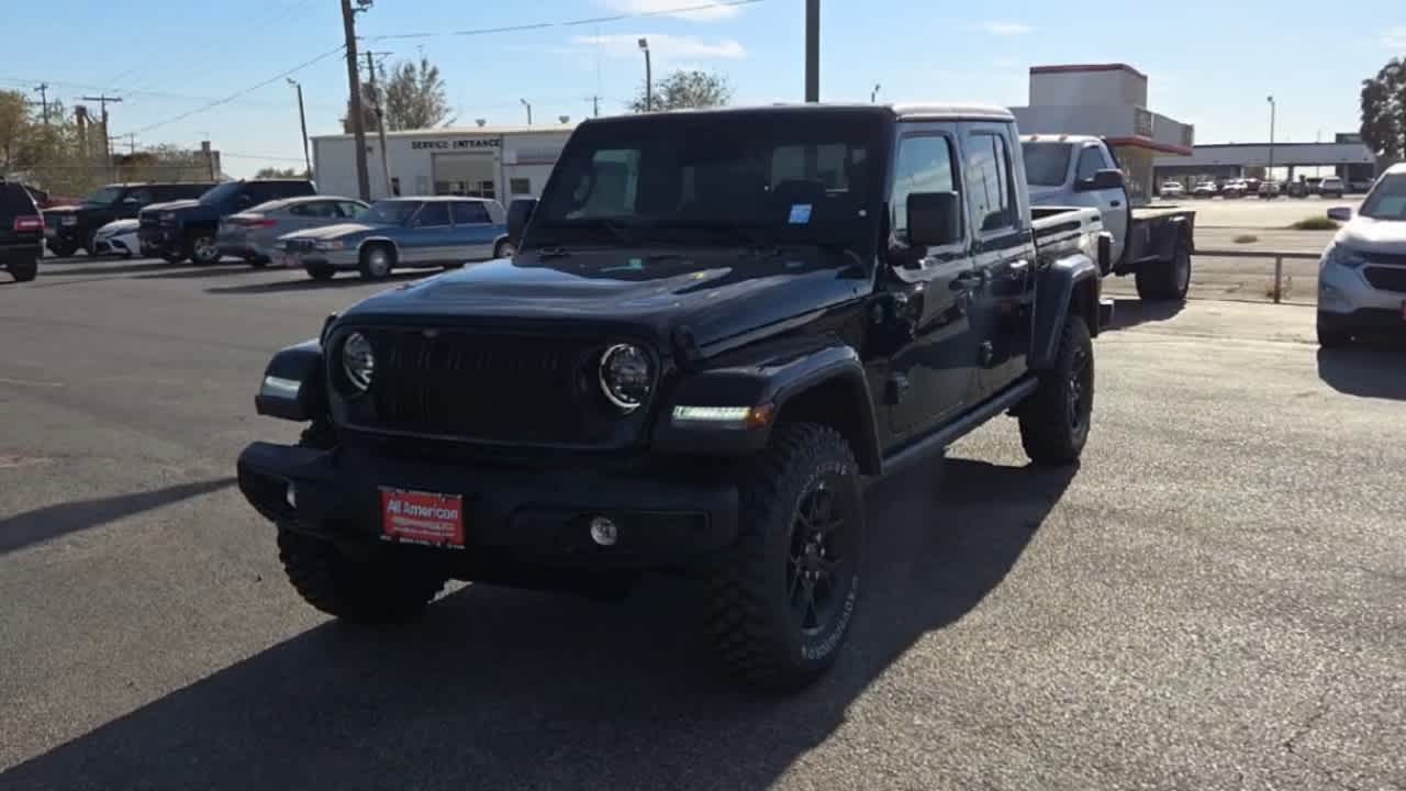 Thumbnail: 2026 Jeep Gladiator - 4