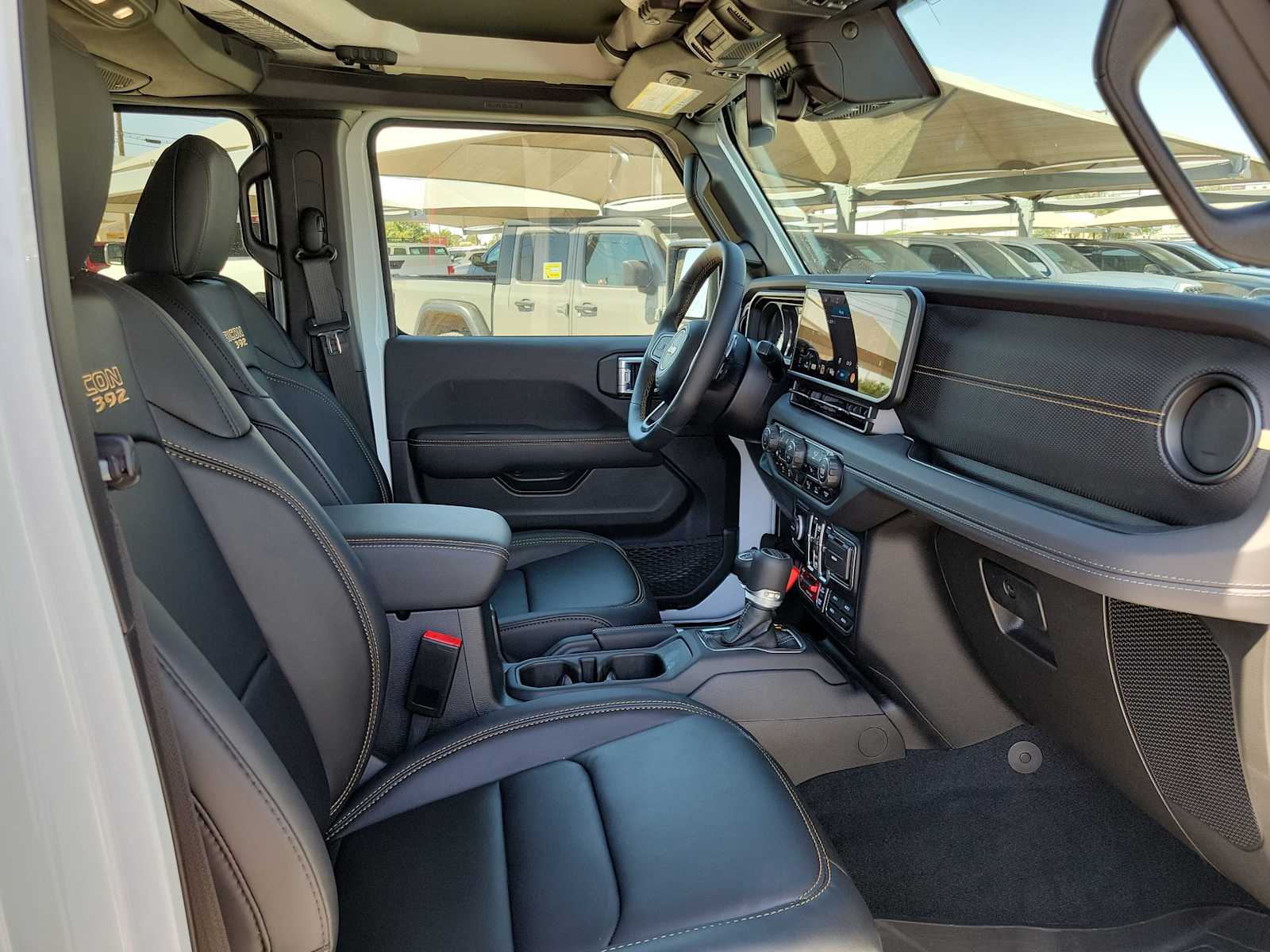 Thumbnail: 2024 Jeep Wrangler - 14