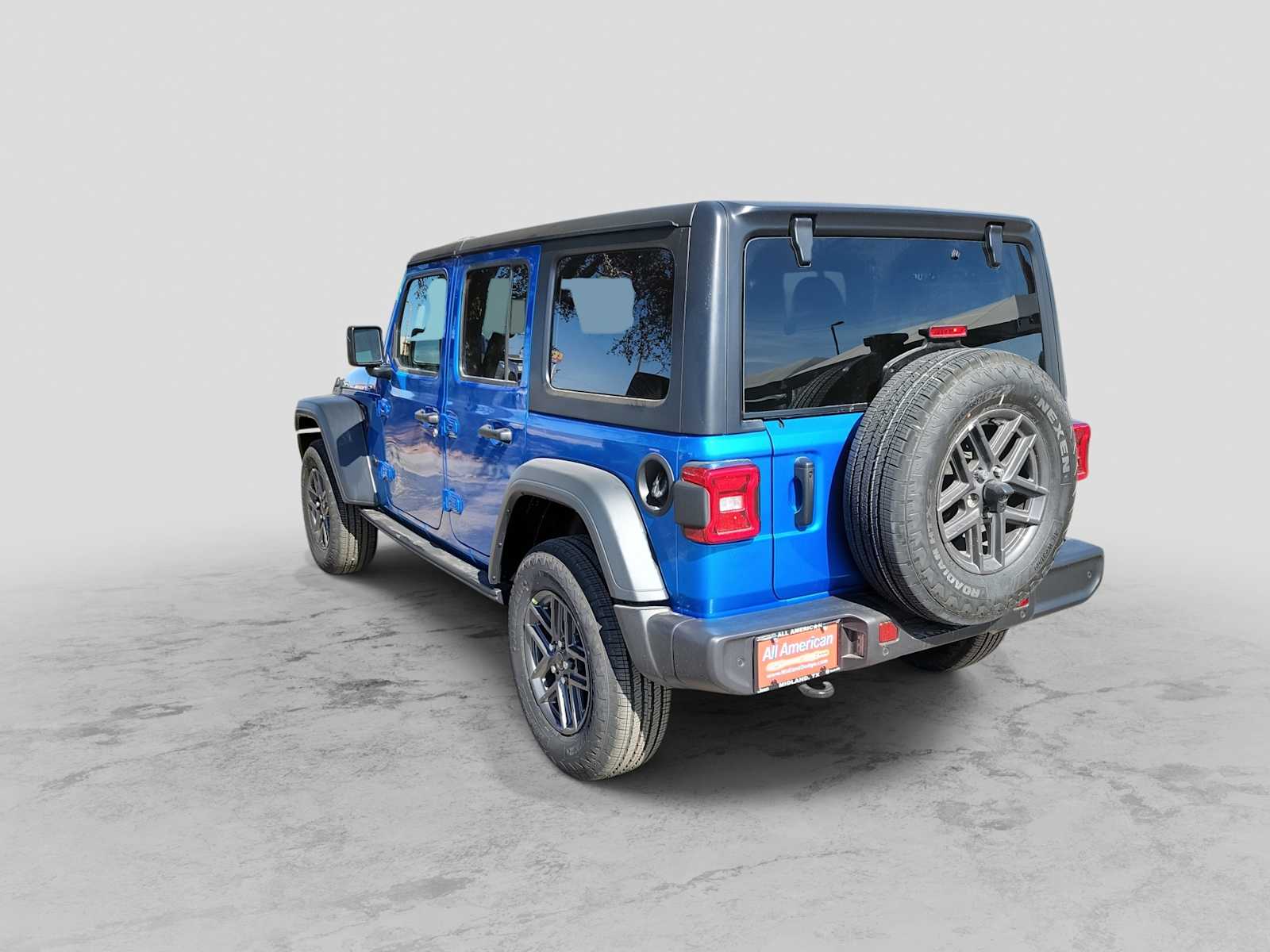 Thumbnail: 2026 Jeep Wrangler - 4