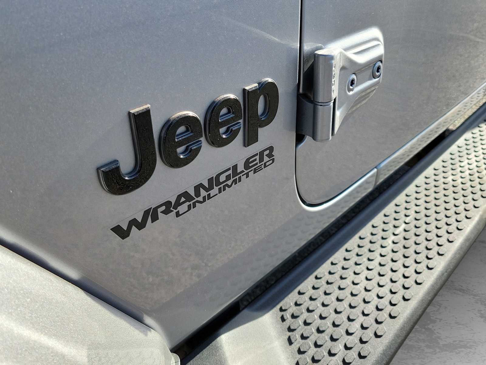 Thumbnail: 2021 Jeep Wrangler - 7