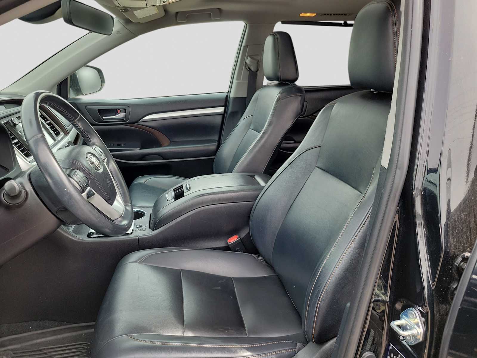 Thumbnail: 2019 Toyota Highlander - 11