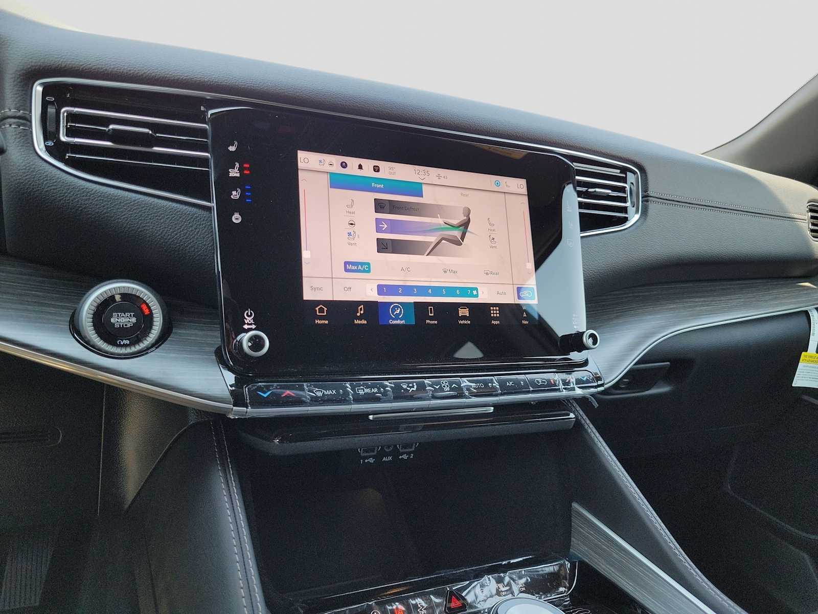 Thumbnail: 2024 Jeep Wagoneer - 21