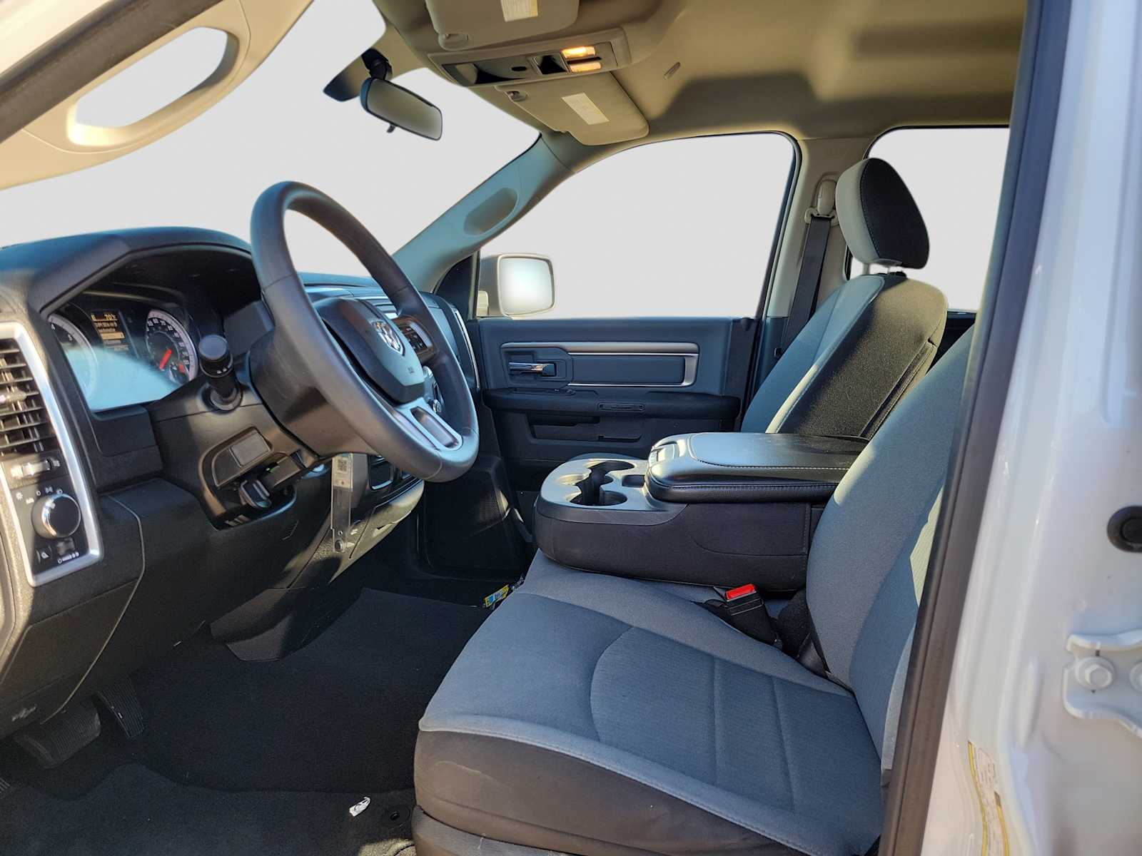 Thumbnail: 2024 RAM 1500 Classic - 11