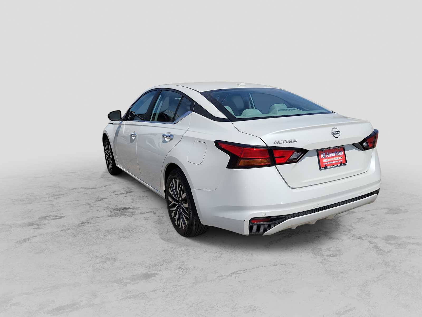 Thumbnail: 2025 Nissan Altima - 4