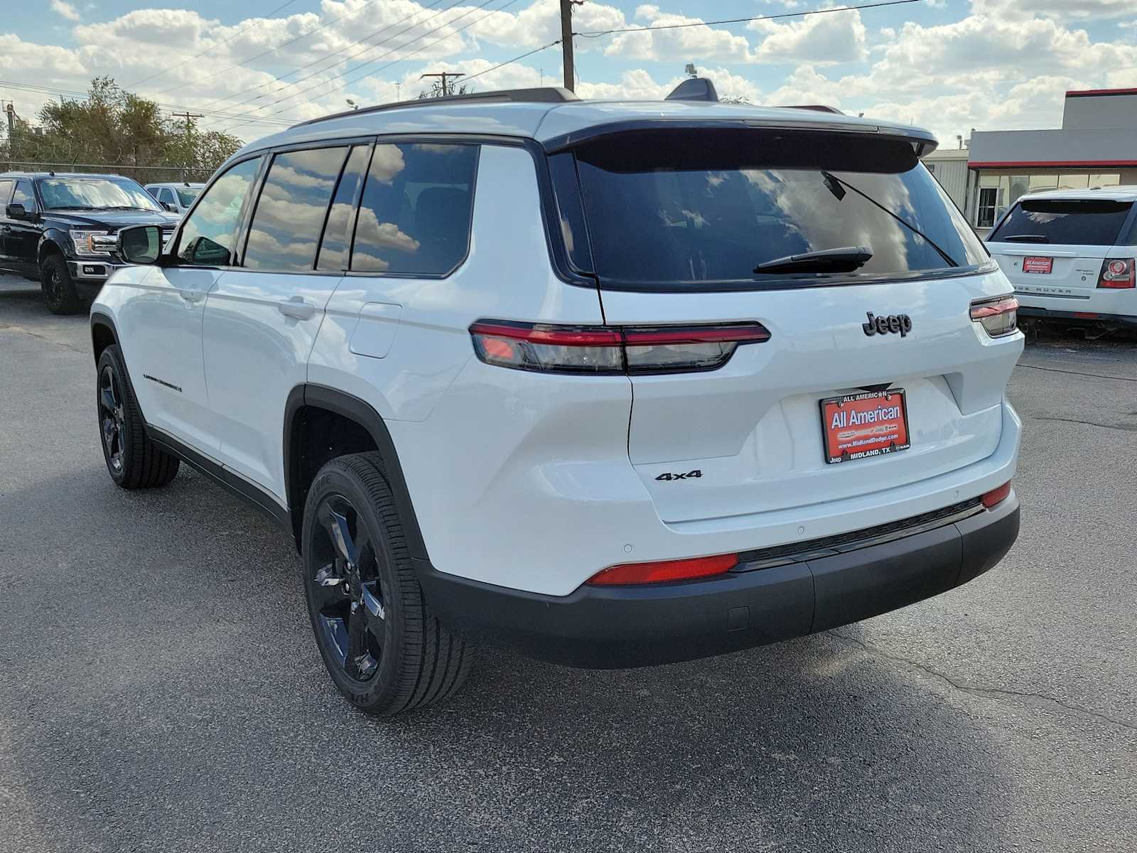 Thumbnail: 2025 Jeep Grand Cherokee - 4