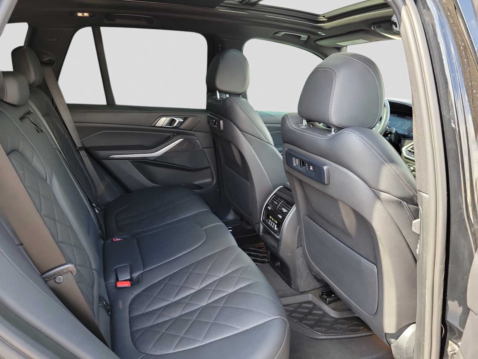 Thumbnail: 2023 BMW X5 - 13