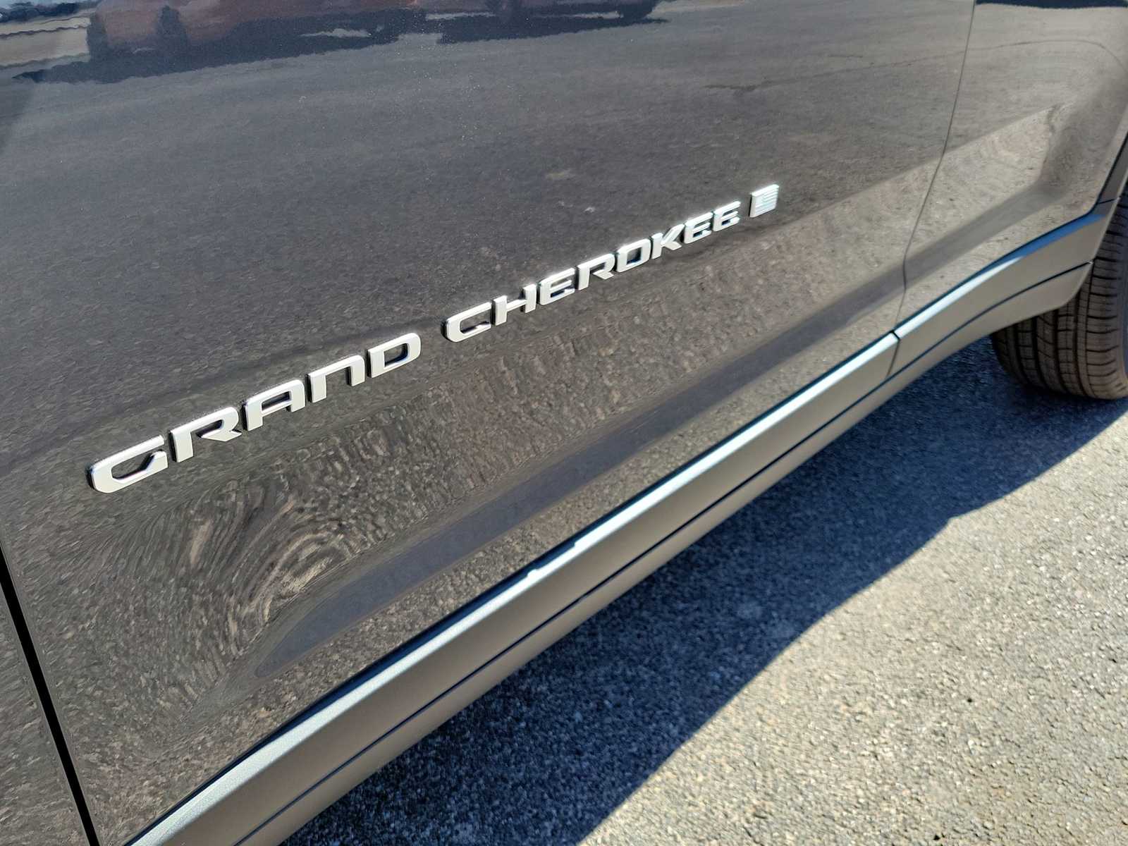 Thumbnail: 2025 Jeep Grand Cherokee - 7