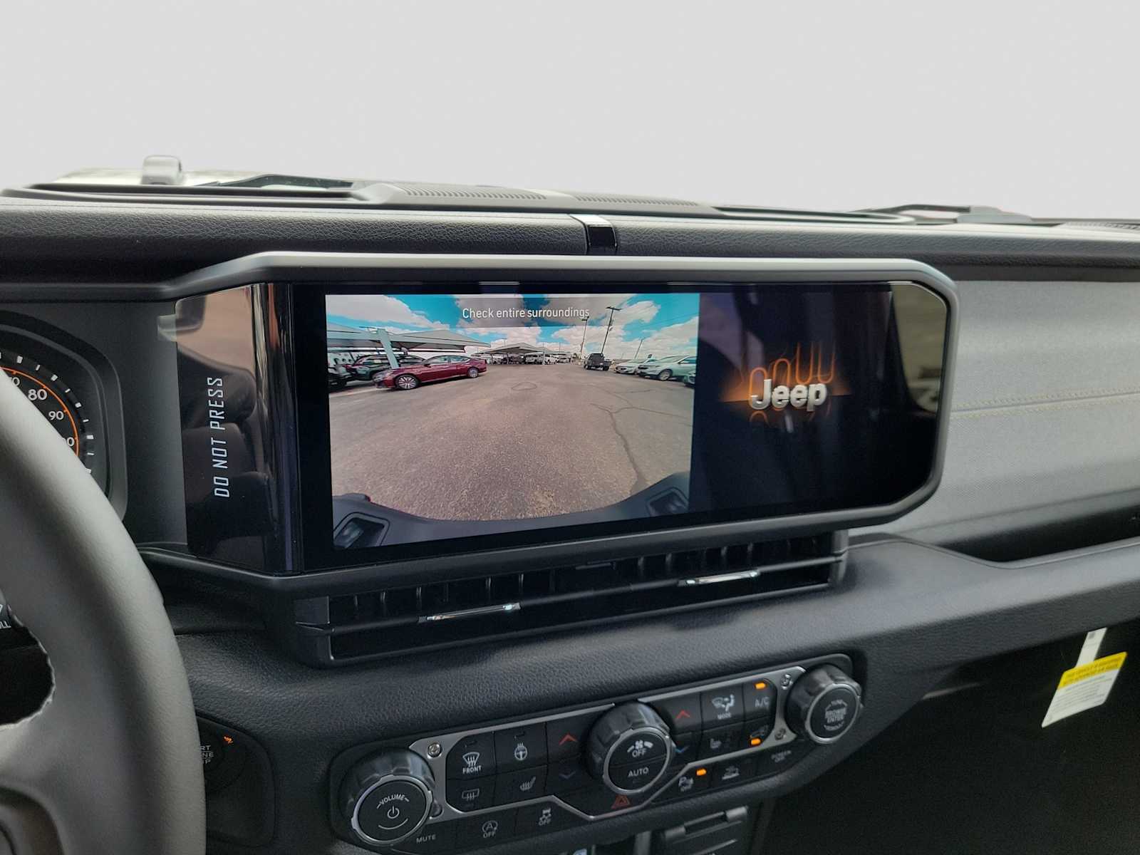 Thumbnail: 2025 Jeep Gladiator - 20