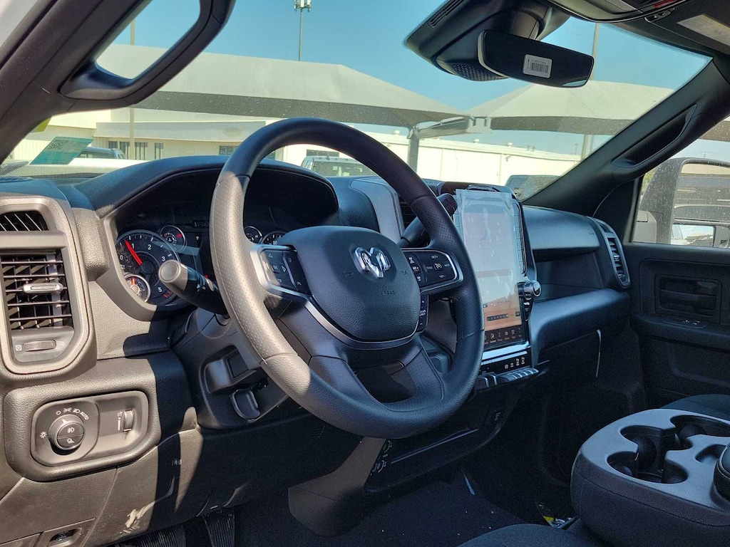 New 2026 Ram 2500 BLACK EXPRESS CREW CAB 4X4 6'4 BOX Pickup