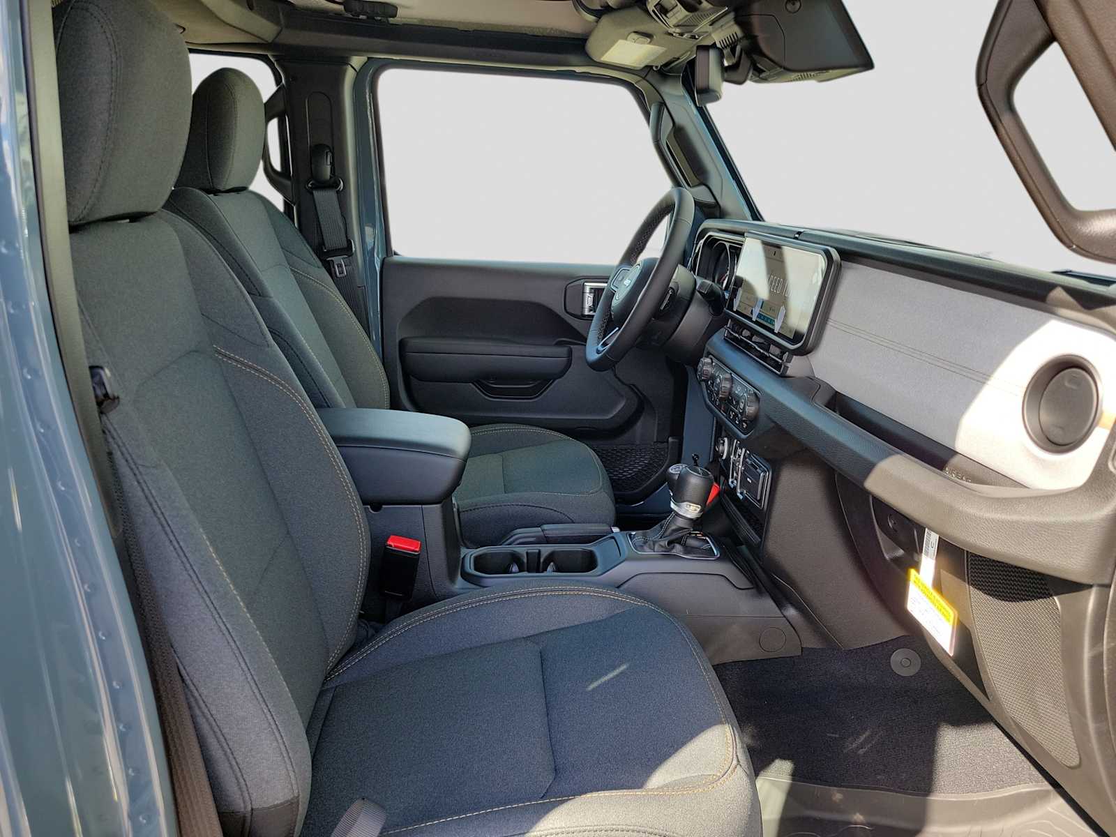 Thumbnail: 2025 Jeep Gladiator - 14