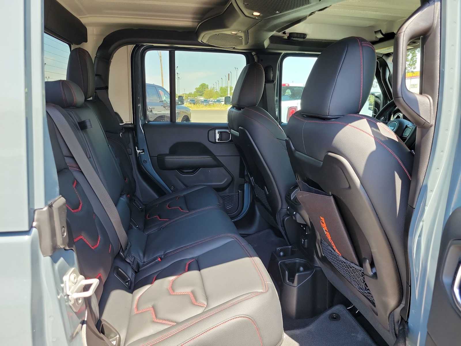 Thumbnail: 2025 Jeep Gladiator - 13