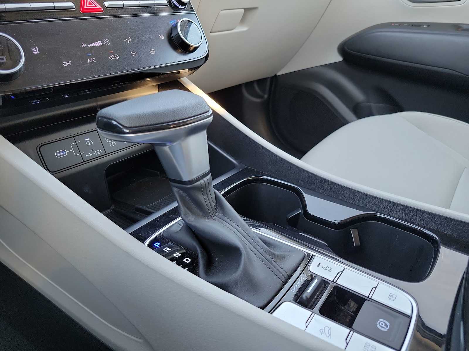 Thumbnail: 2025 Hyundai Tucson - 17