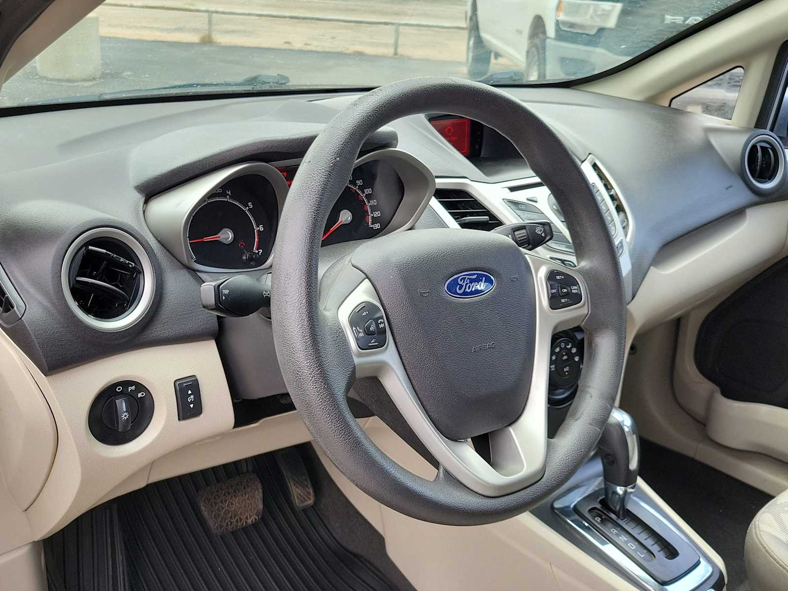 Thumbnail: 2013 Ford Fiesta - 2