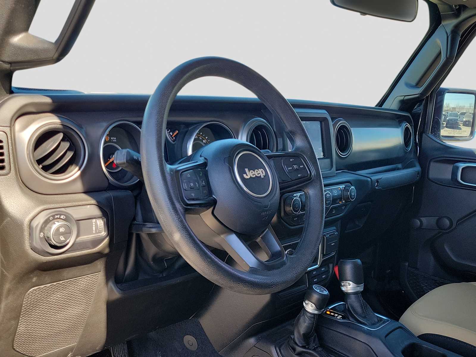 Thumbnail: 2023 Jeep Gladiator - 2