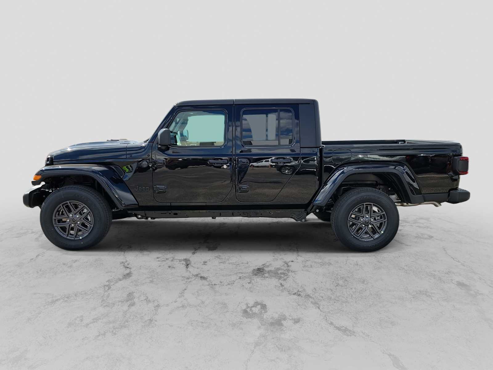 Thumbnail: 2025 Jeep Gladiator - 3