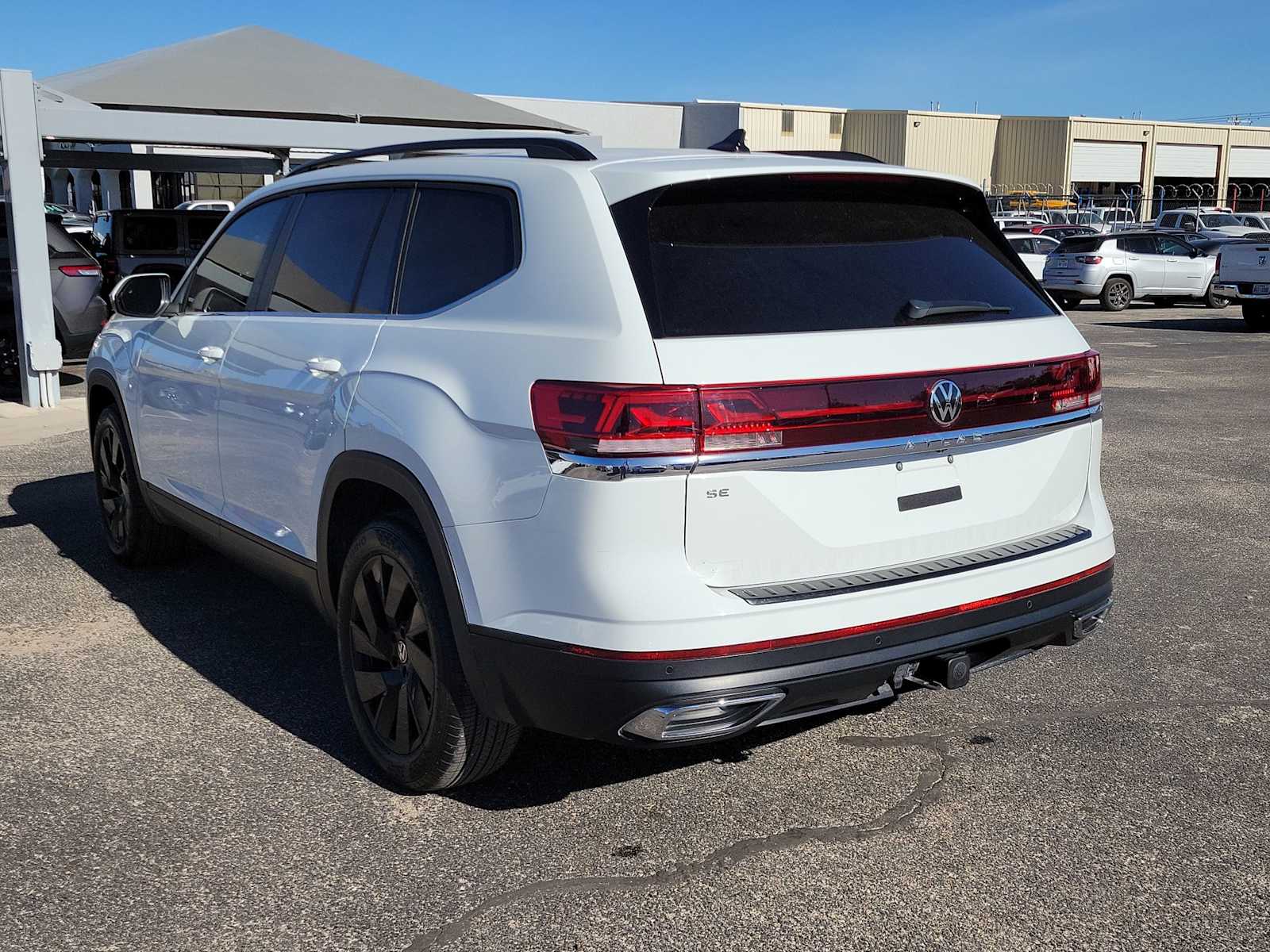 Thumbnail: 2024 Volkswagen Atlas - 4