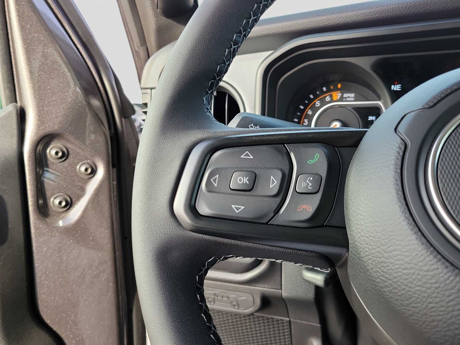 Thumbnail: 2026 Jeep Gladiator - 19