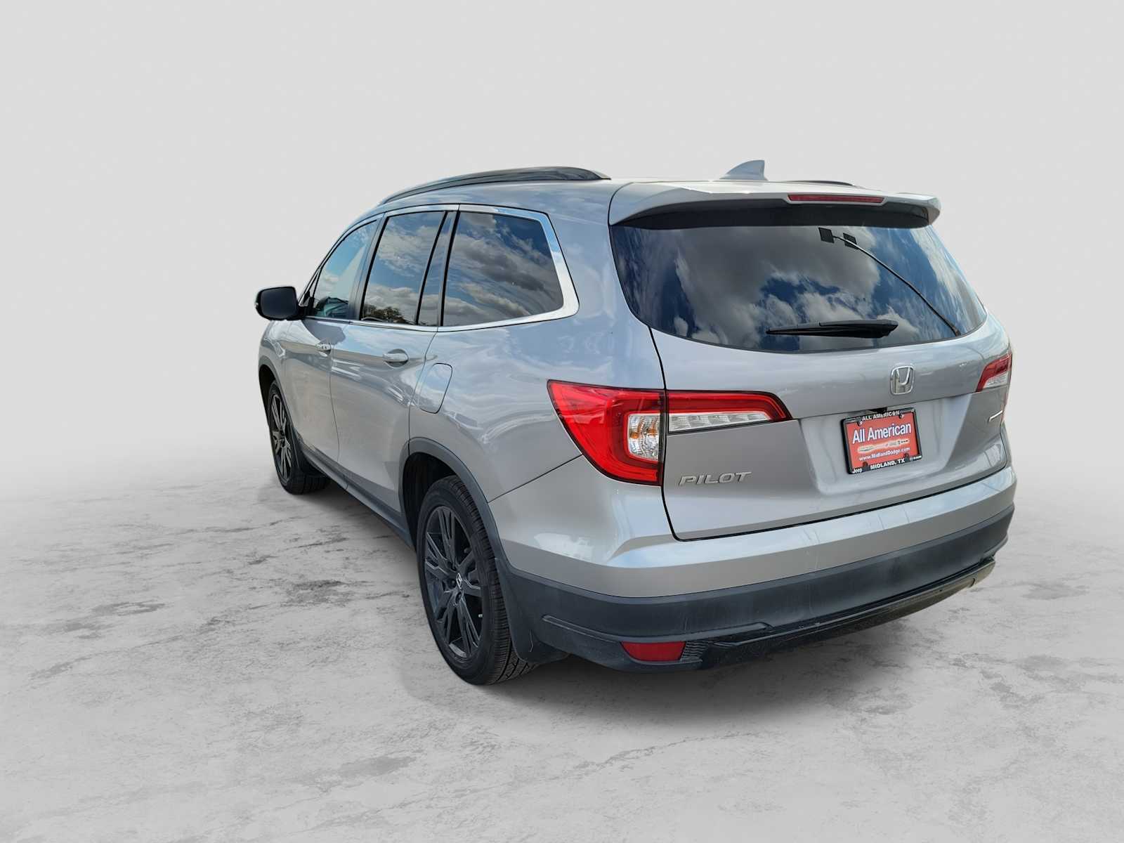 Thumbnail: 2022 Honda Pilot - 3