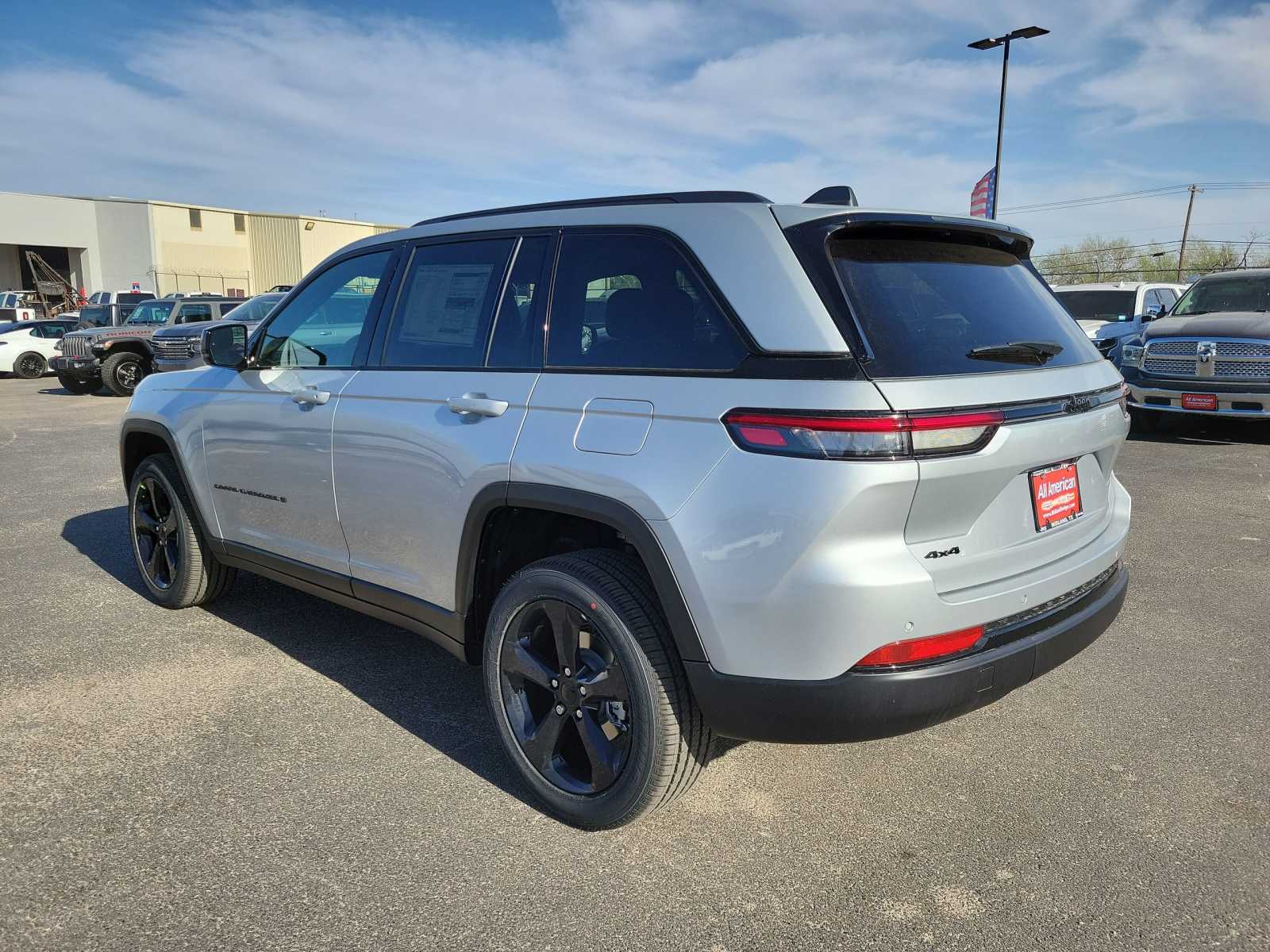 2024 Jeep Grand Cherokee Limited Edition 4