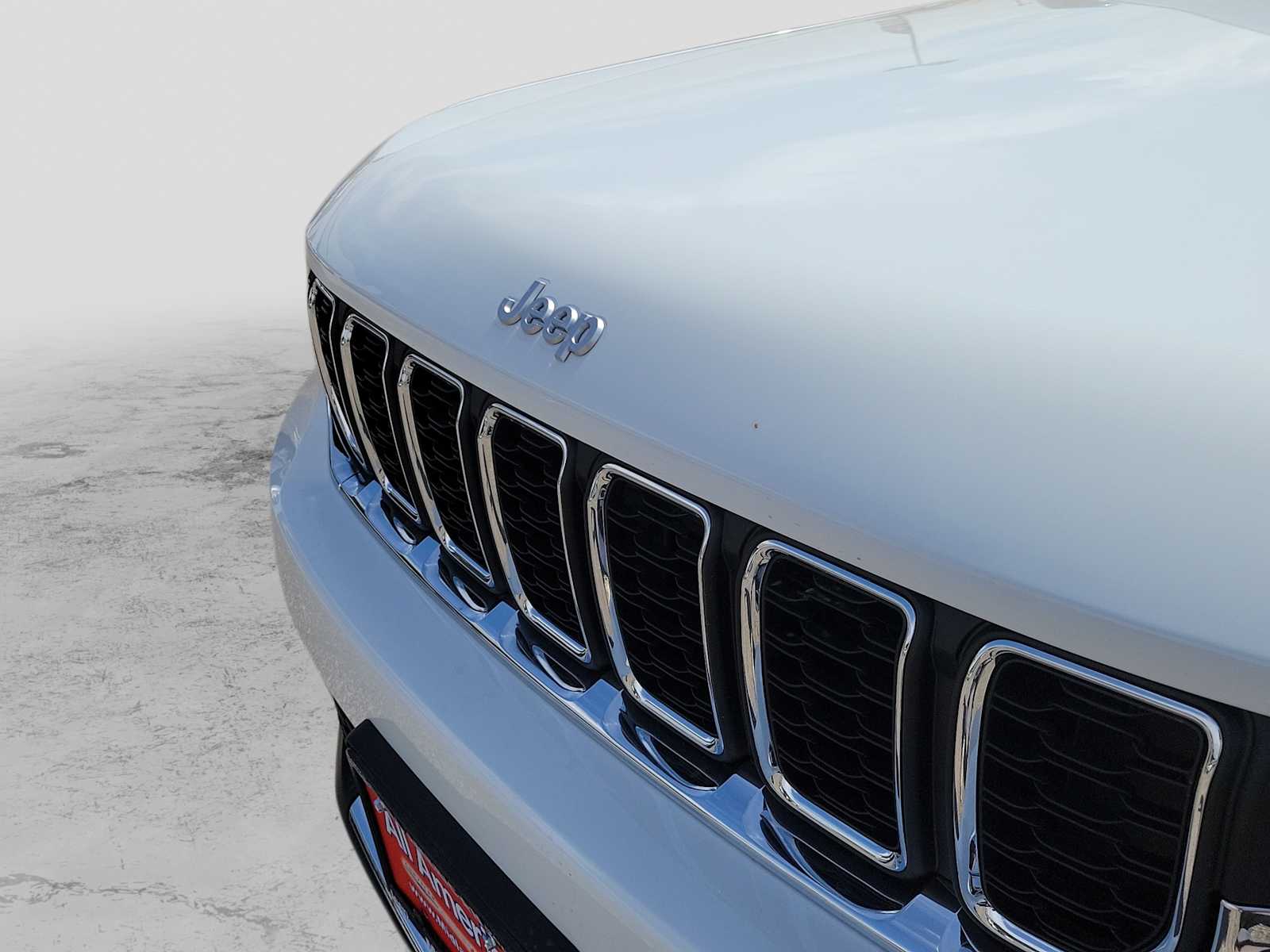 Thumbnail: 2026 Jeep Grand Cherokee - 9