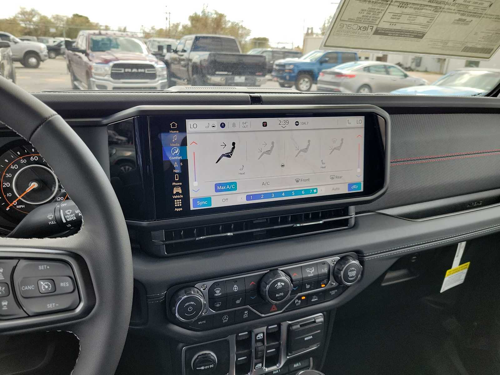 Thumbnail: 2025 Jeep Gladiator - 21