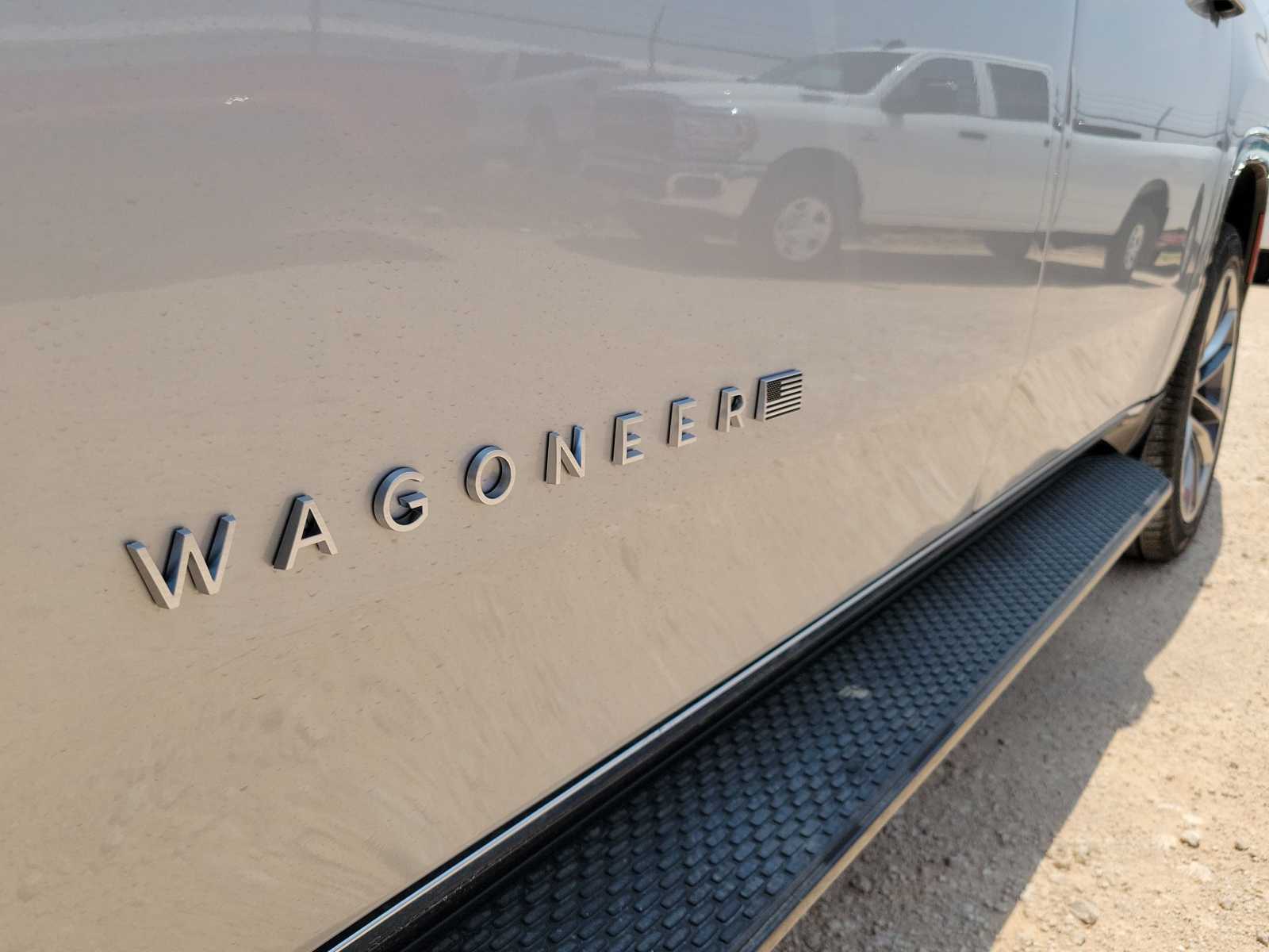 Thumbnail: 2024 Jeep Wagoneer - 7