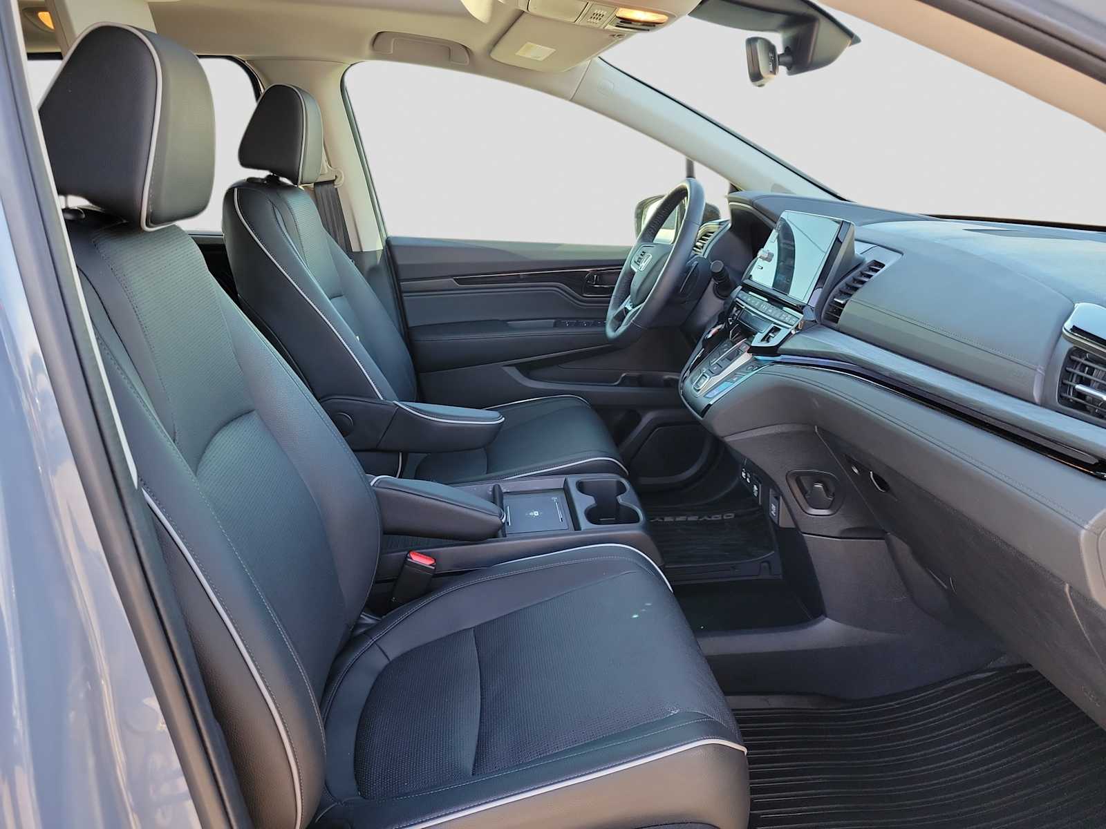 Thumbnail: 2025 Honda Odyssey - 14