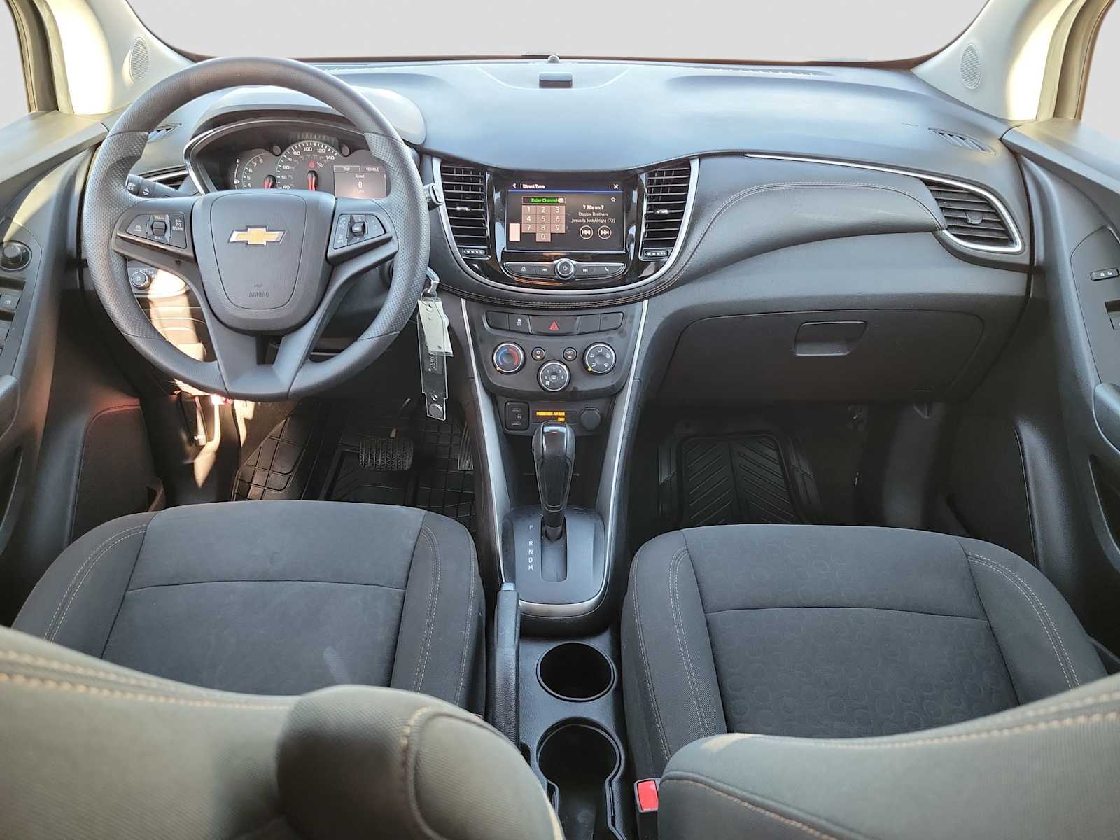 Thumbnail: 2022 Chevrolet Trax - 10