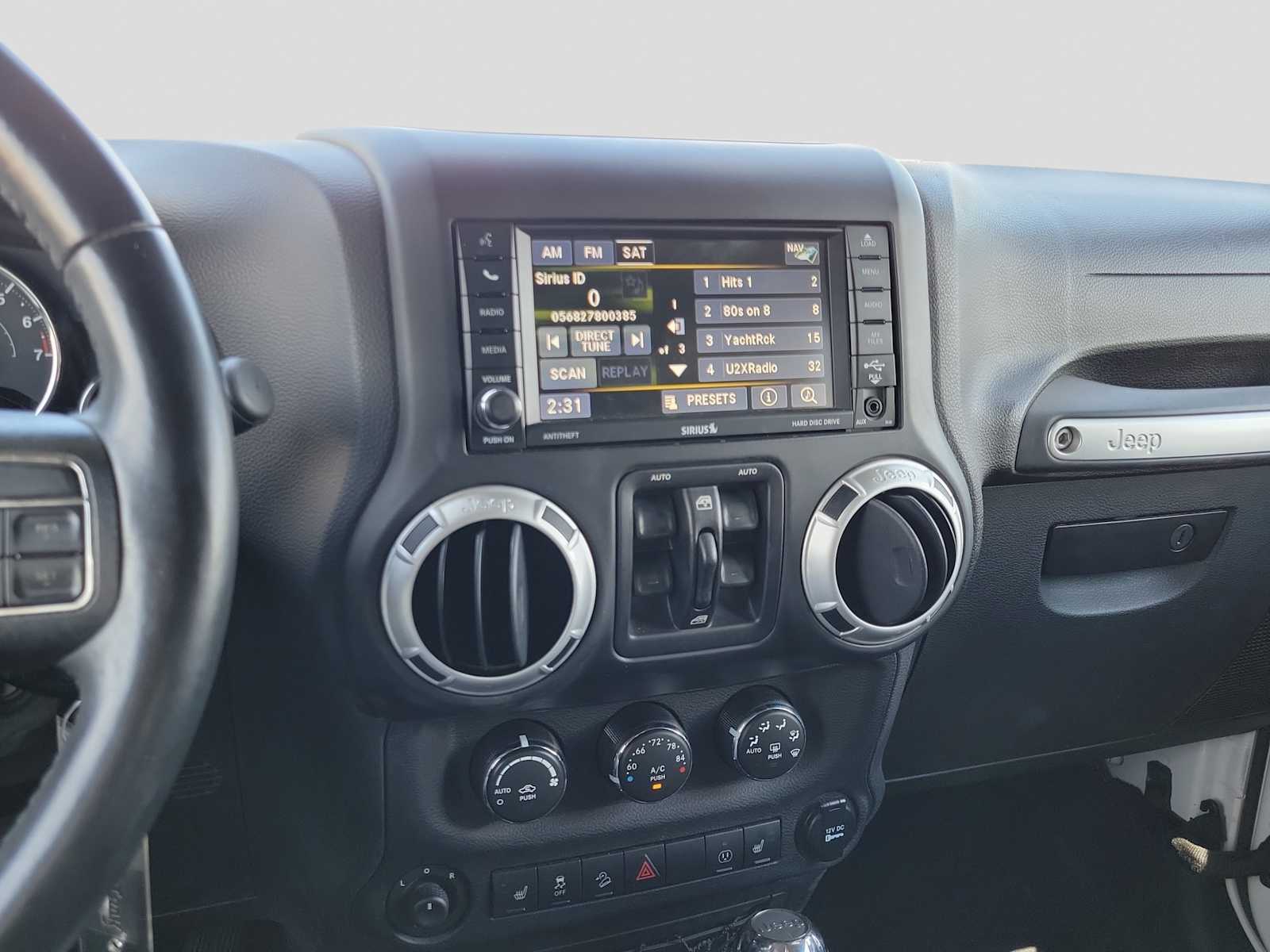 Thumbnail: 2014 Jeep Wrangler - 21