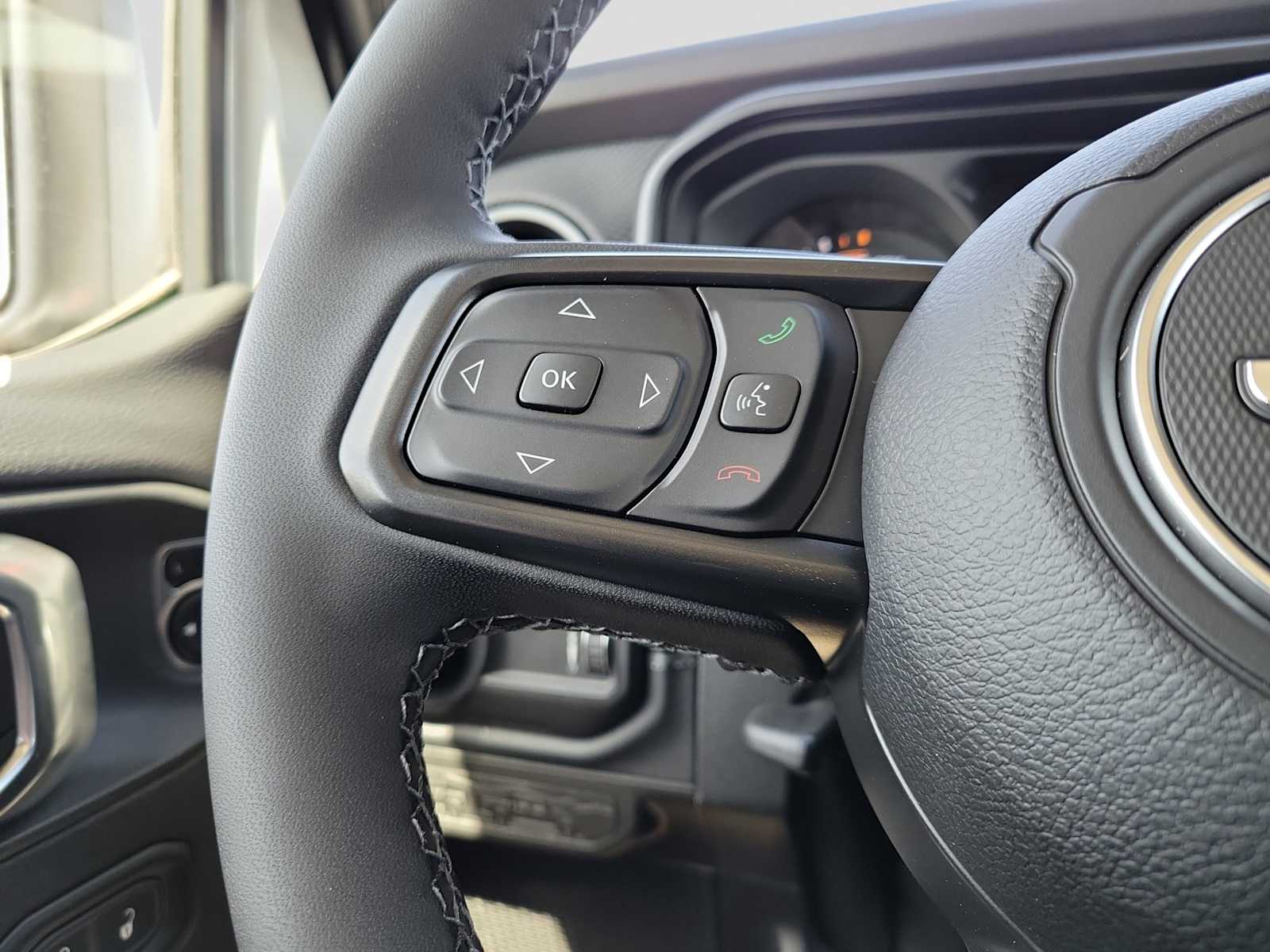 Thumbnail: 2026 Jeep Gladiator - 19