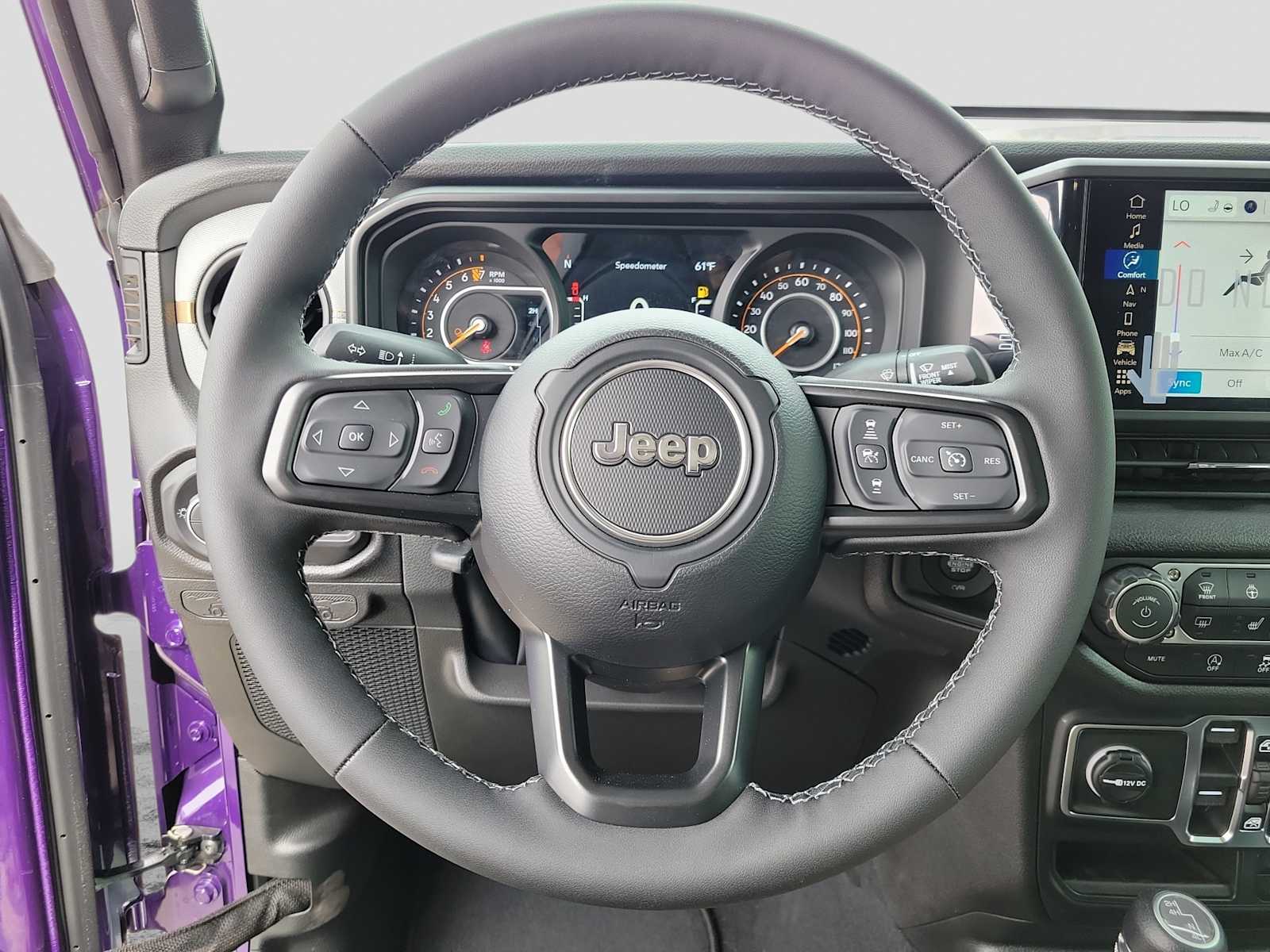 Thumbnail: 2026 Jeep Gladiator - 15