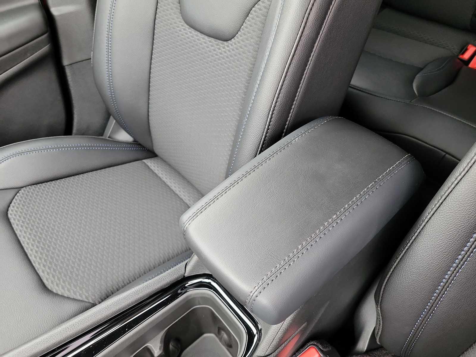 Thumbnail: 2026 Jeep Compass - 16